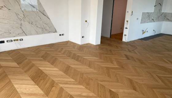 Posa parquet a spina a Crotone